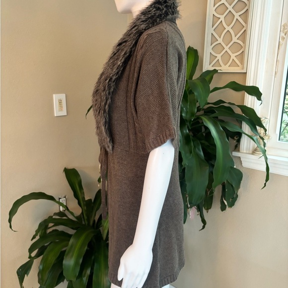 The Limited Brown Cardigan with Open Front and Plush Texture - Picture 4 of 7